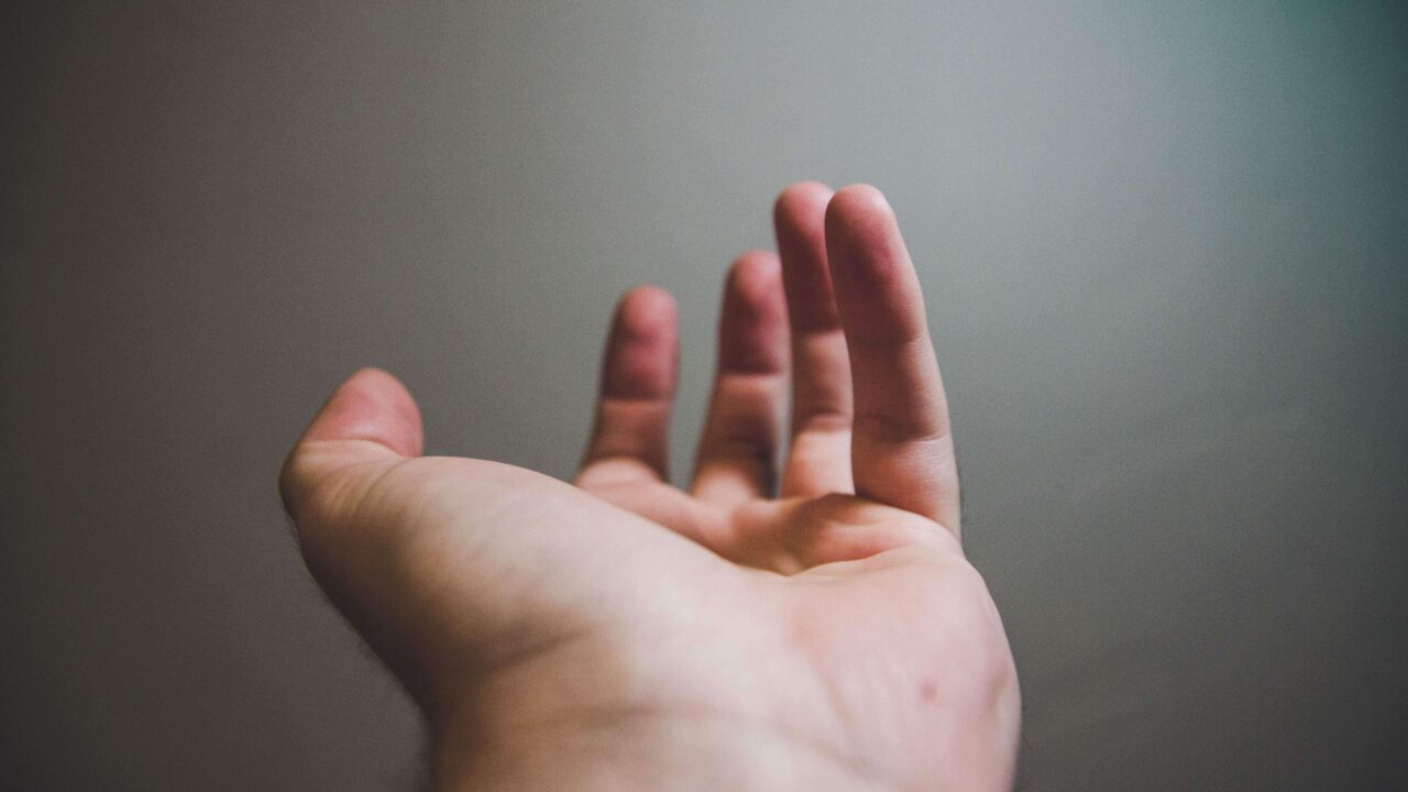 hand_helping