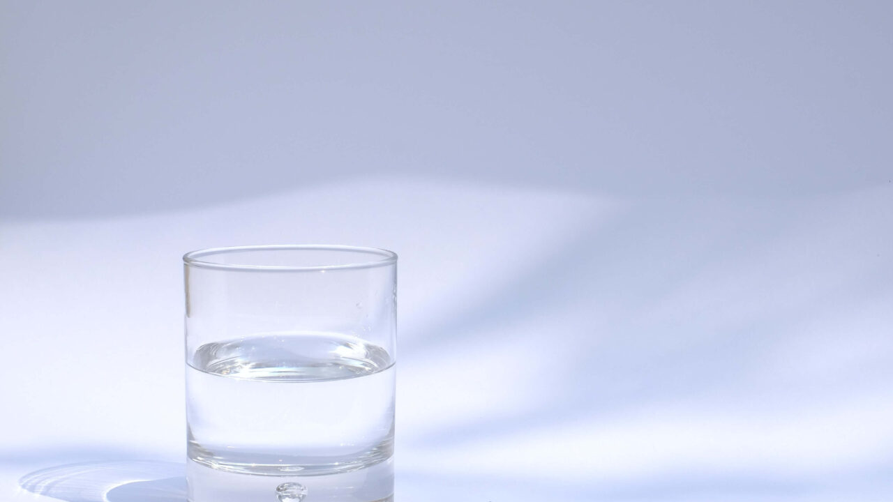 water_in _glass